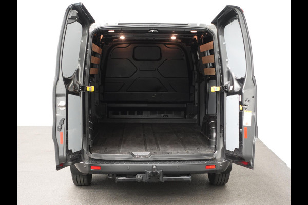 Ford Transit Custom 300 2.0 TDCI 130pk L2H1 Trend Automaat Airco Navigatie Cruisecontrol Camera Parkeersensoren Trekhaak Betimmering Ford Transit Custom 300 2.0 TDCI 130pk L2H1 Trend Automaat Airco Navigatie Cruisecontrol Camera Parkeersensoren Trekhaak Betimmering