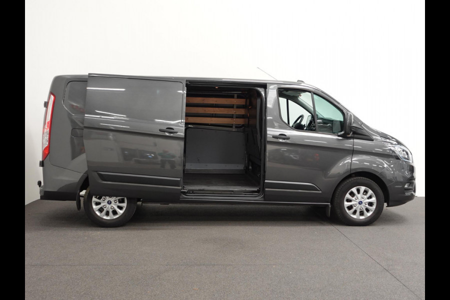 Ford Transit Custom 300 2.0 TDCI 130pk L2H1 Trend Automaat Airco Navigatie Cruisecontrol Camera Parkeersensoren Trekhaak Betimmering Ford Transit Custom 300 2.0 TDCI 130pk L2H1 Trend Automaat Airco Navigatie Cruisecontrol Camera Parkeersensoren Trekhaak Betimmering