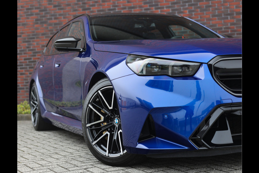 BMW M5 Touring | Marina Bay Blue - Keramisch - Pano - Trekhaak