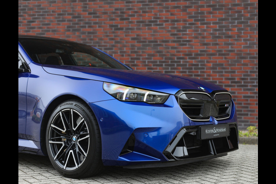 BMW M5 Touring | Marina Bay Blue - Keramisch - Pano - Trekhaak