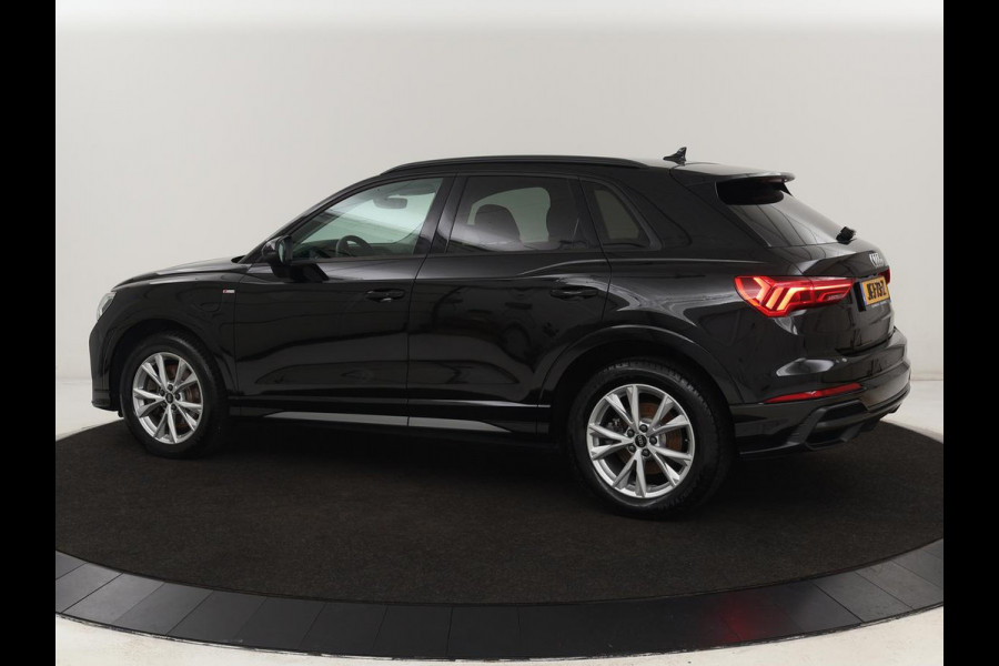 Audi Q3 45 TFSI e S edition | Stoelverwarming | Adaptive cruise | Virtual Cockpit | Half leder | Camera | Carplay | Sportstoelen | Navigatie | Full LED | PHEV | Plug In Audi Q3 45 TFSI e S edition | Stoelverwarming | Adaptive cruise | Virtual Cockpit | Half leder | Camera | Carplay | Sportstoelen | Navigatie | Full LED | PHEV | Plug In