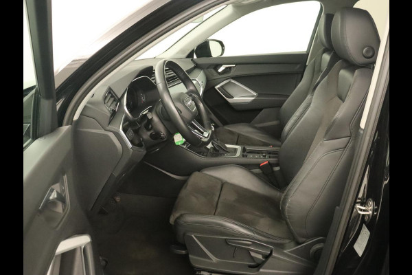 Audi Q3 45 TFSI e S edition | Stoelverwarming | Adaptive cruise | Virtual Cockpit | Half leder | Camera | Carplay | Sportstoelen | Navigatie | Full LED | PHEV | Plug In Audi Q3 45 TFSI e S edition | Stoelverwarming | Adaptive cruise | Virtual Cockpit | Half leder | Camera | Carplay | Sportstoelen | Navigatie | Full LED | PHEV | Plug In