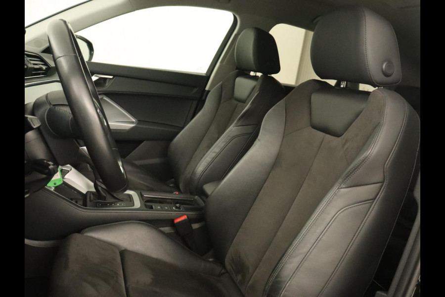 Audi Q3 45 TFSI e S edition | Stoelverwarming | Adaptive cruise | Virtual Cockpit | Half leder | Camera | Carplay | Sportstoelen | Navigatie | Full LED | PHEV | Plug In Audi Q3 45 TFSI e S edition | Stoelverwarming | Adaptive cruise | Virtual Cockpit | Half leder | Camera | Carplay | Sportstoelen | Navigatie | Full LED | PHEV | Plug In