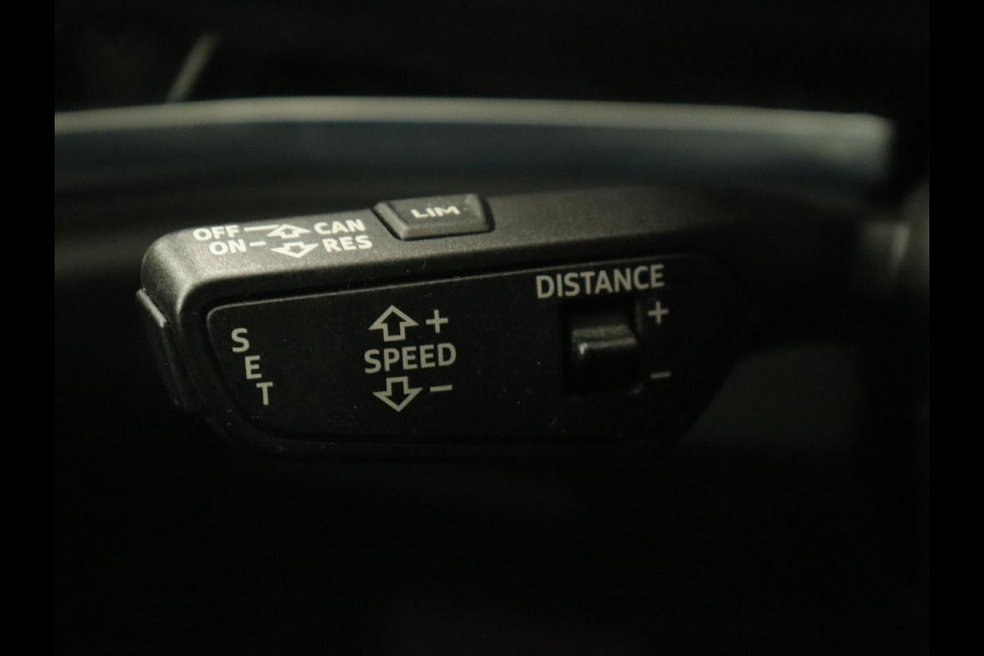 Audi Q3 45 TFSI e S edition | Stoelverwarming | Adaptive cruise | Virtual Cockpit | Half leder | Camera | Carplay | Sportstoelen | Navigatie | Full LED | PHEV | Plug In Audi Q3 45 TFSI e S edition | Stoelverwarming | Adaptive cruise | Virtual Cockpit | Half leder | Camera | Carplay | Sportstoelen | Navigatie | Full LED | PHEV | Plug In