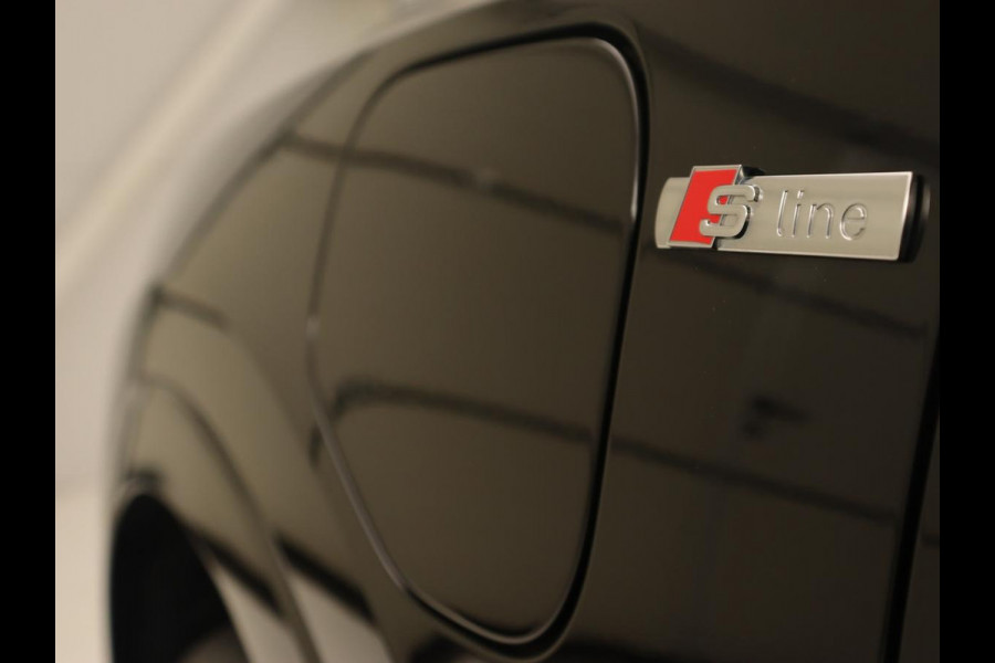 Audi Q3 45 TFSI e S edition | Stoelverwarming | Adaptive cruise | Virtual Cockpit | Half leder | Camera | Carplay | Sportstoelen | Navigatie | Full LED | PHEV | Plug In Audi Q3 45 TFSI e S edition | Stoelverwarming | Adaptive cruise | Virtual Cockpit | Half leder | Camera | Carplay | Sportstoelen | Navigatie | Full LED | PHEV | Plug In