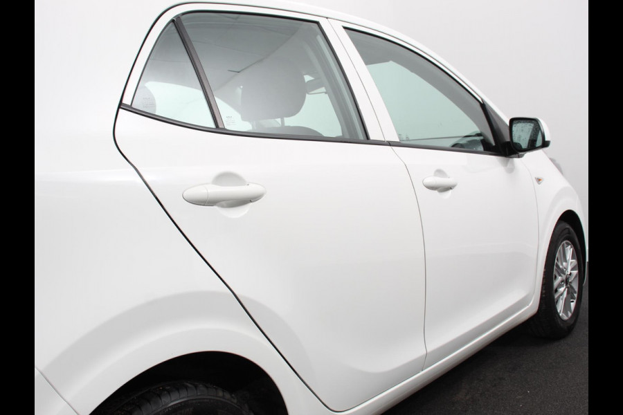 Kia Picanto 1.0 DPi Automaat DynamicLine | Navigatie | Apple Carplay/Android Auto | Airco | Camera | DAB | Lichtmetalen velgen | Bluetooth