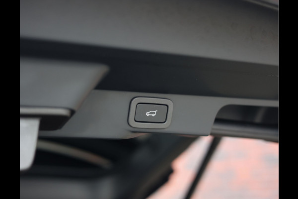 Land Rover Range Rover Sport D250 HSE | Pano - Stoelverwarming - Camera Land Rover Range Rover Sport D250 HSE | Pano - Stoelverwarming - Camera