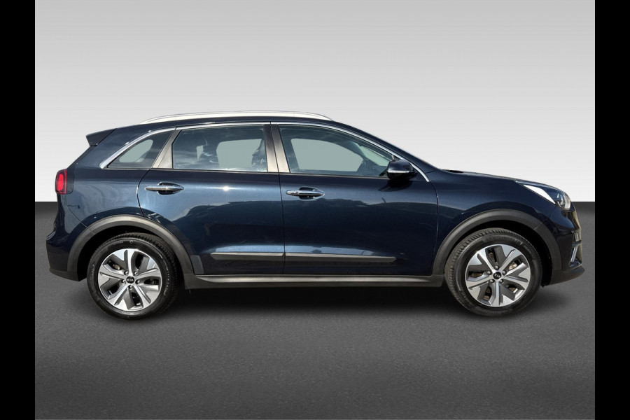 Kia e-Niro DynamicLine 64 kWh KEURIGE AUTO // Kia e-Niro DynamicLine 64 kWh KEURIGE AUTO //
