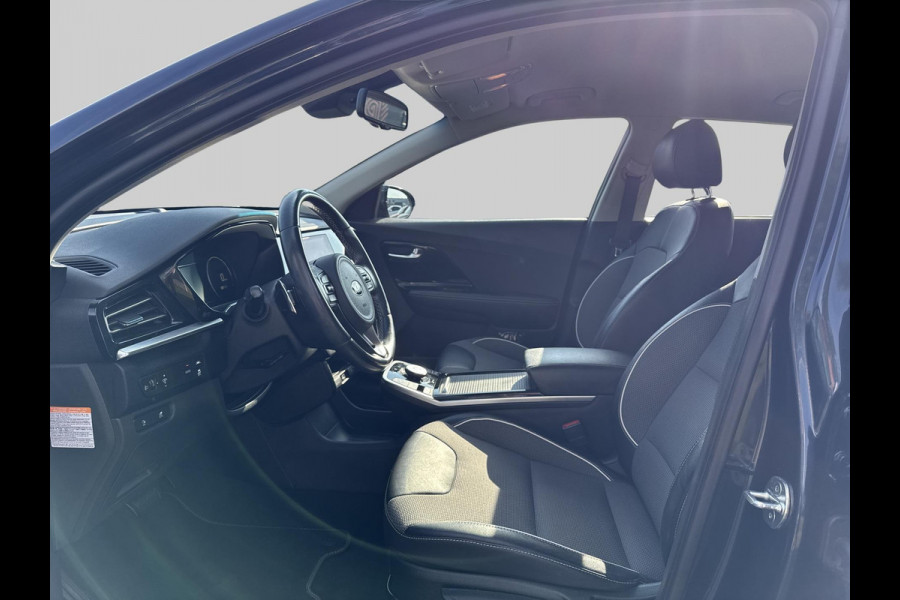 Kia e-Niro DynamicLine 64 kWh KEURIGE AUTO // Kia e-Niro DynamicLine 64 kWh KEURIGE AUTO //