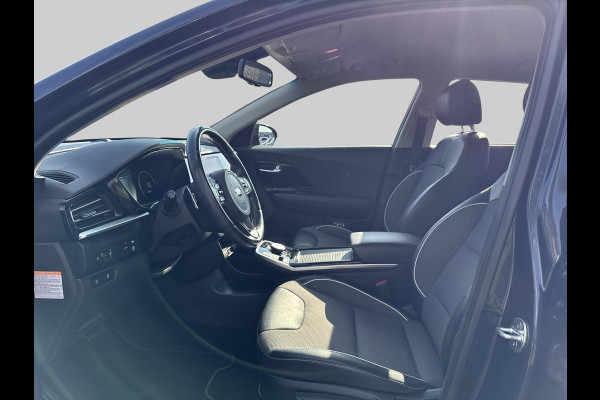 Kia e-Niro DynamicLine 64 kWh KEURIGE AUTO // Kia e-Niro DynamicLine 64 kWh KEURIGE AUTO //