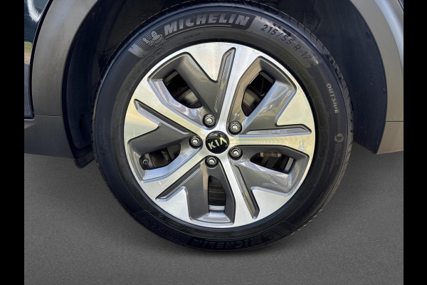 Kia e-Niro DynamicLine 64 kWh KEURIGE AUTO // Kia e-Niro DynamicLine 64 kWh KEURIGE AUTO //