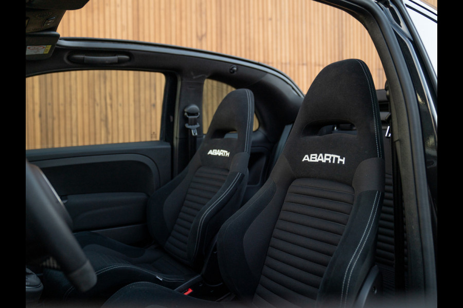 Abarth 595 C Competizione | Xenon | Sabelt stoelen | Rally velgen Abarth 595 C Competizione | Xenon | Sabelt stoelen | Rally velgen