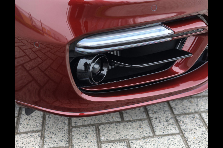 Porsche Panamera Sport Turismo 4 E-Hybrid 2.9 4 Platinum Edition | Cherry Red - Chrono Porsche Panamera Sport Turismo 4 E-Hybrid 2.9 4 Platinum Edition | Cherry Red - Chrono