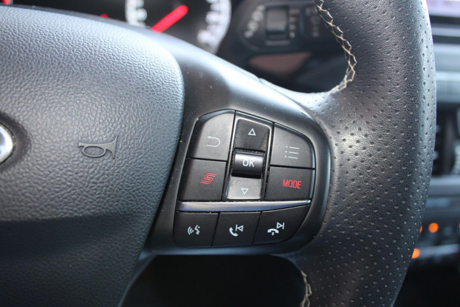 Ford Focus 2.3 EcoBoost ST-3 | Winterpack | Adaptieve Cruise Control | Camera | Privacy Glass | 19 INCH Lichtmetalen Velgen | DAB | B&O Sound Ford Focus 2.3 EcoBoost ST-3 | Winterpack | Adaptieve Cruise Control | Camera | Privacy Glass | 19 INCH Lichtmetalen Velgen | DAB | B&O Sound