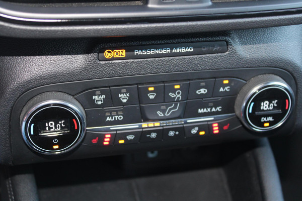 Ford Focus 2.3 EcoBoost ST-3 | Winterpack | Adaptieve Cruise Control | Camera | Privacy Glass | 19 INCH Lichtmetalen Velgen | DAB | B&O Sound Ford Focus 2.3 EcoBoost ST-3 | Winterpack | Adaptieve Cruise Control | Camera | Privacy Glass | 19 INCH Lichtmetalen Velgen | DAB | B&O Sound