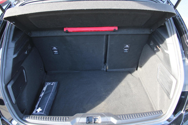 Ford Focus 2.3 EcoBoost ST-3 | Winterpack | Adaptieve Cruise Control | Camera | Privacy Glass | 19 INCH Lichtmetalen Velgen | DAB | B&O Sound Ford Focus 2.3 EcoBoost ST-3 | Winterpack | Adaptieve Cruise Control | Camera | Privacy Glass | 19 INCH Lichtmetalen Velgen | DAB | B&O Sound