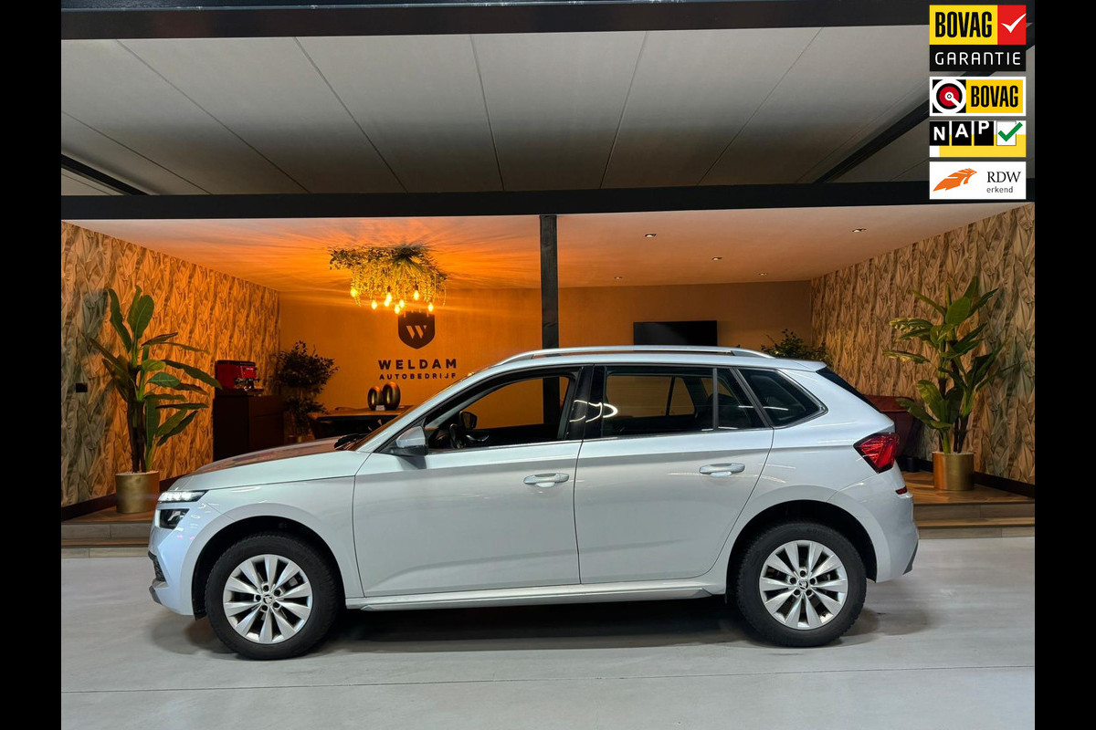 Škoda Kamiq 1.0 TSI Sport Business Garantie Carplay StoelVW Lane Ass Front Ass DAB Cruise Clima Navi LED Rijklaar Škoda Kamiq 1.0 TSI Sport Business Garantie Carplay StoelVW Lane Ass Front Ass DAB Cruise Clima Navi LED Rijklaar