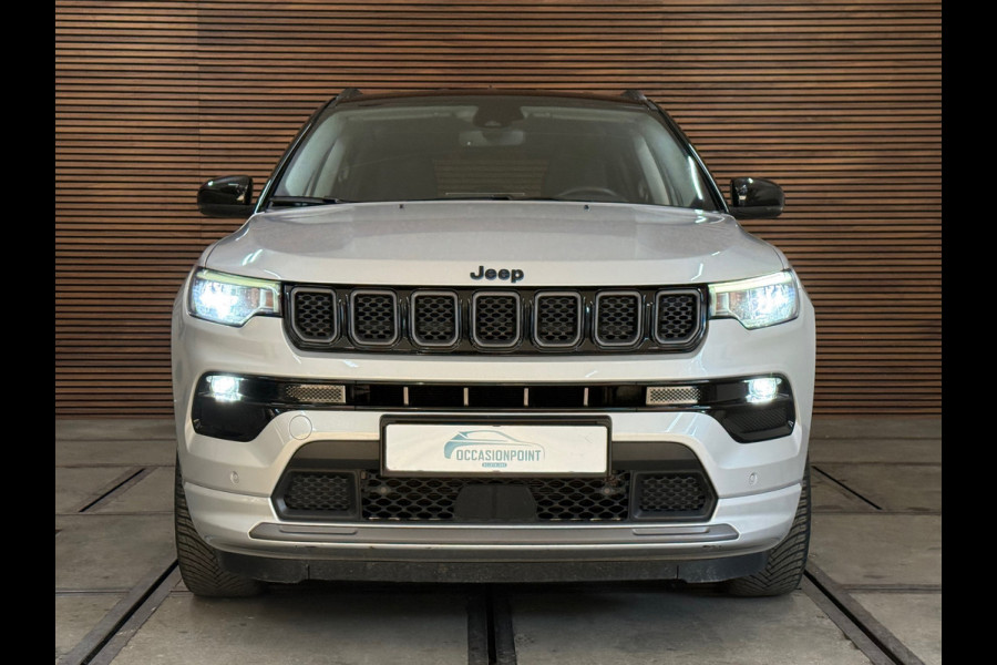 Jeep Compass 4xe 240 Plug-in Hybrid Electric S | Camera | Leder | Adaptive Cruise | LED verlichting Jeep Compass 4xe 240 Plug-in Hybrid Electric S | Camera | Leder | Adaptive Cruise | LED verlichting