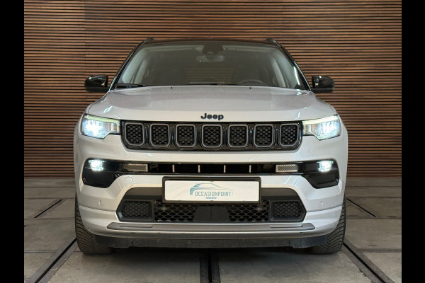 Jeep Compass 4xe 240 Plug-in Hybrid Electric S | Camera | Leder | Adaptive Cruise | LED verlichting Jeep Compass 4xe 240 Plug-in Hybrid Electric S | Camera | Leder | Adaptive Cruise | LED verlichting