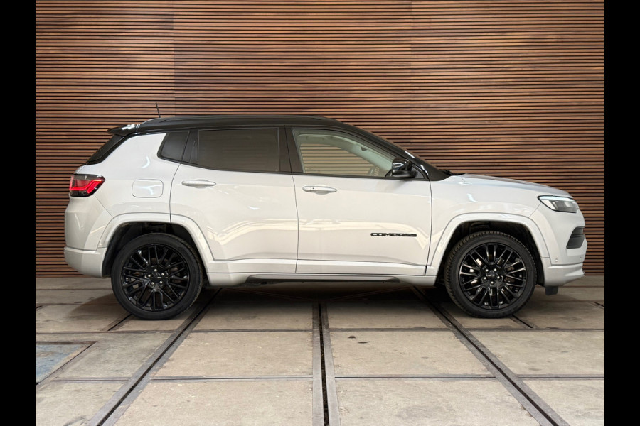 Jeep Compass 4xe 240 Plug-in Hybrid Electric S | Camera | Leder | Adaptive Cruise | LED verlichting Jeep Compass 4xe 240 Plug-in Hybrid Electric S | Camera | Leder | Adaptive Cruise | LED verlichting
