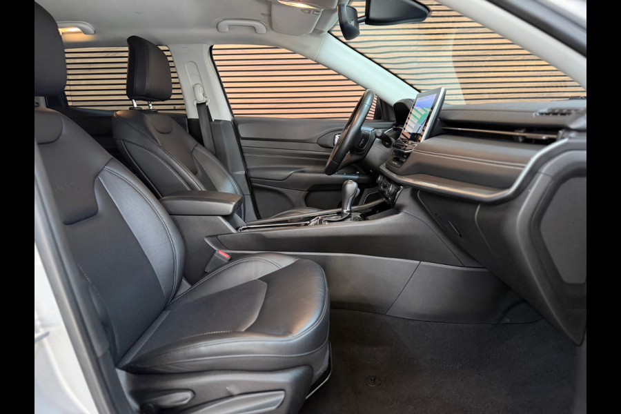 Jeep Compass 4xe 240 Plug-in Hybrid Electric S | Camera | Leder | Adaptive Cruise | LED verlichting Jeep Compass 4xe 240 Plug-in Hybrid Electric S | Camera | Leder | Adaptive Cruise | LED verlichting