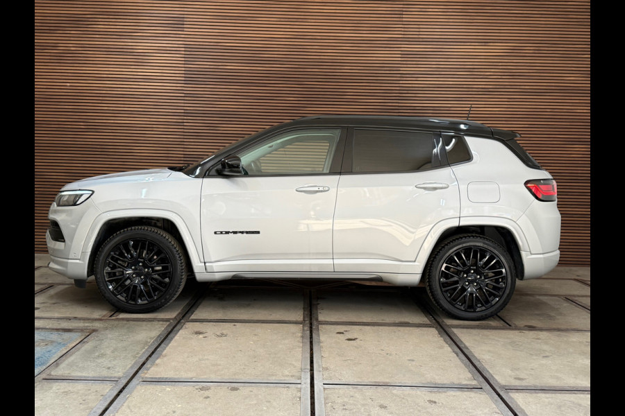Jeep Compass 4xe 240 Plug-in Hybrid Electric S | Camera | Leder | Adaptive Cruise | LED verlichting Jeep Compass 4xe 240 Plug-in Hybrid Electric S | Camera | Leder | Adaptive Cruise | LED verlichting