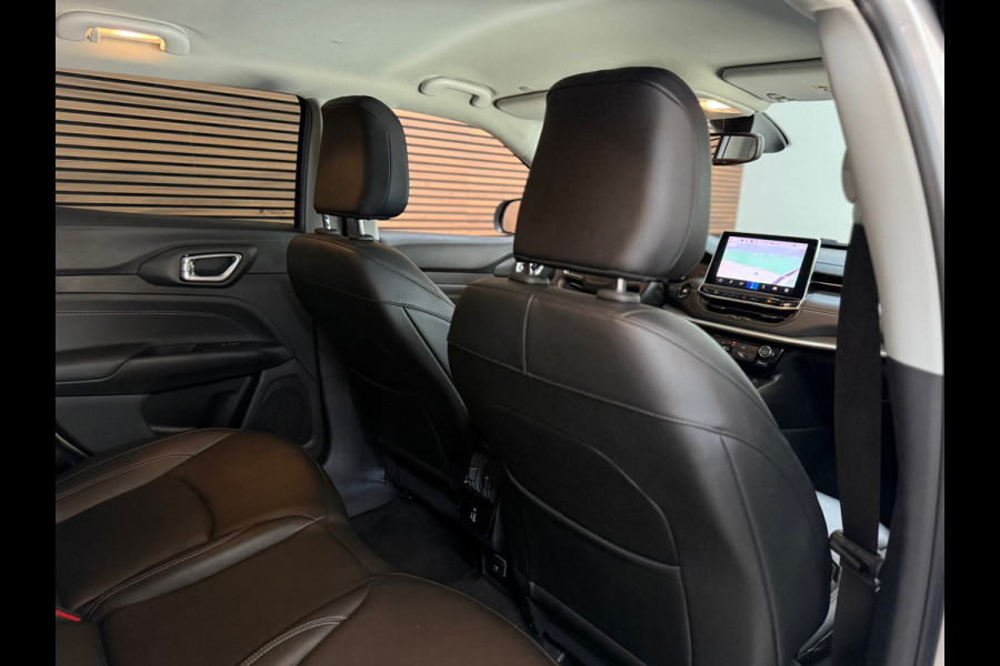 Jeep Compass 4xe 240 Plug-in Hybrid Electric S | Camera | Leder | Adaptive Cruise | LED verlichting Jeep Compass 4xe 240 Plug-in Hybrid Electric S | Camera | Leder | Adaptive Cruise | LED verlichting