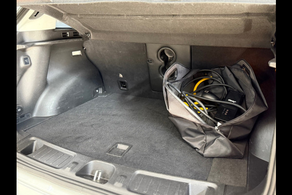 Jeep Compass 4xe 240 Plug-in Hybrid Electric S | Camera | Leder | Adaptive Cruise | LED verlichting Jeep Compass 4xe 240 Plug-in Hybrid Electric S | Camera | Leder | Adaptive Cruise | LED verlichting