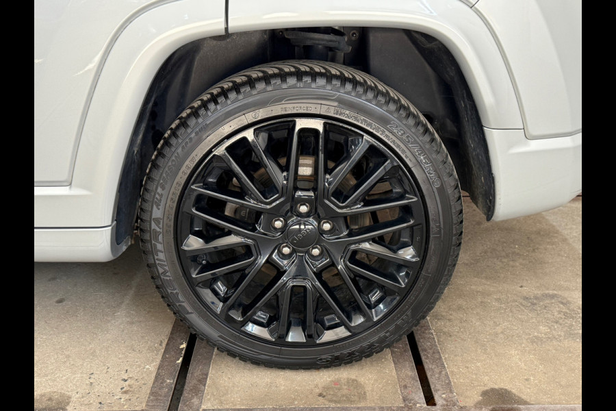 Jeep Compass 4xe 240 Plug-in Hybrid Electric S | Camera | Leder | Adaptive Cruise | LED verlichting Jeep Compass 4xe 240 Plug-in Hybrid Electric S | Camera | Leder | Adaptive Cruise | LED verlichting
