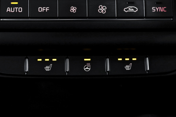 Kia Ceed Sportswagon 1.0 T-GDi DynamicPlusLine 120PK | Cruise | Stoel-+Stuurverw. | PDC | NAV + App. Connect | ECC | DAB | LM 16" | Kia Ceed Sportswagon 1.0 T-GDi DynamicPlusLine 120PK | Cruise | Stoel-+Stuurverw. | PDC | NAV + App. Connect | ECC | DAB | LM 16" |