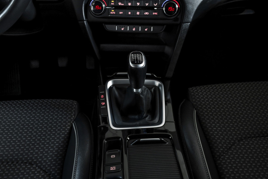 Kia Ceed Sportswagon 1.0 T-GDi DynamicPlusLine 120PK | Cruise | Stoel-+Stuurverw. | PDC | NAV + App. Connect | ECC | DAB | LM 16" | Kia Ceed Sportswagon 1.0 T-GDi DynamicPlusLine 120PK | Cruise | Stoel-+Stuurverw. | PDC | NAV + App. Connect | ECC | DAB | LM 16" |
