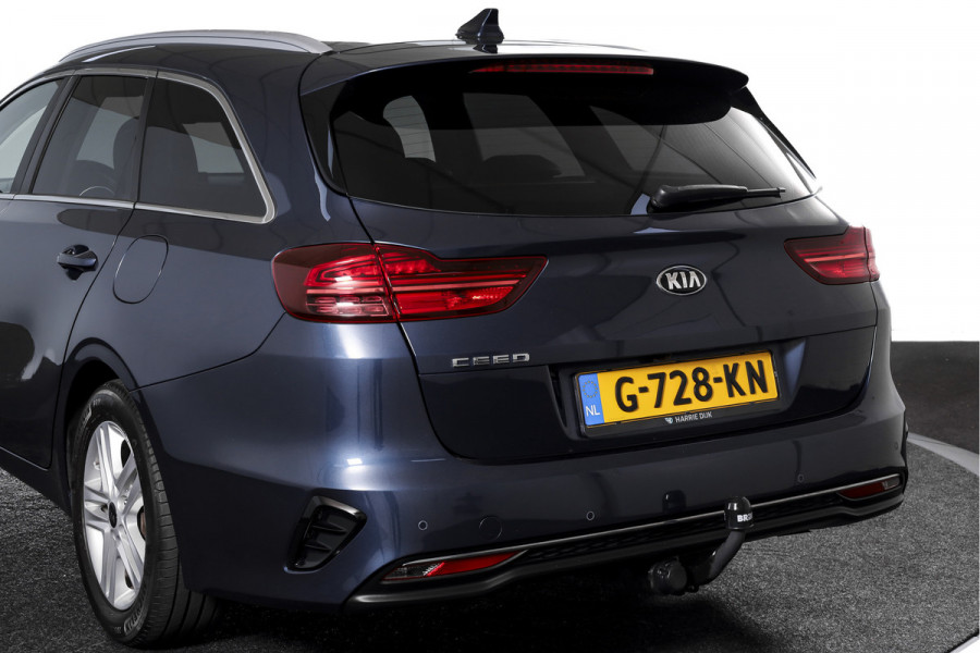 Kia Ceed Sportswagon 1.0 T-GDi DynamicPlusLine 120PK | Cruise | Stoel-+Stuurverw. | PDC | NAV + App. Connect | ECC | DAB | LM 16" | Kia Ceed Sportswagon 1.0 T-GDi DynamicPlusLine 120PK | Cruise | Stoel-+Stuurverw. | PDC | NAV + App. Connect | ECC | DAB | LM 16" |