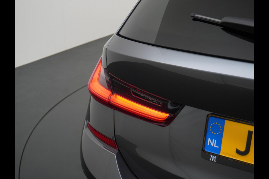 BMW 3 Serie Touring 330e High Executive M SPORT  DEALER ONDERHOUDEN | LASER LED | HRAMAN KARDON | PANORAMADAK BMW 3 Serie Touring 330e High Executive M SPORT  DEALER ONDERHOUDEN | LASER LED | HRAMAN KARDON | PANORAMADAK