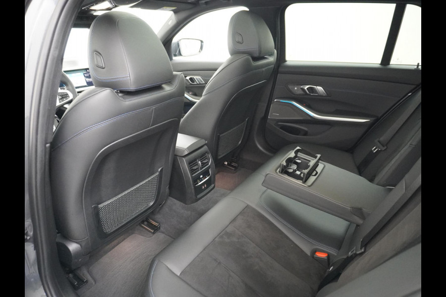BMW 3 Serie Touring 330e High Executive M SPORT  DEALER ONDERHOUDEN | LASER LED | HRAMAN KARDON | PANORAMADAK BMW 3 Serie Touring 330e High Executive M SPORT  DEALER ONDERHOUDEN | LASER LED | HRAMAN KARDON | PANORAMADAK