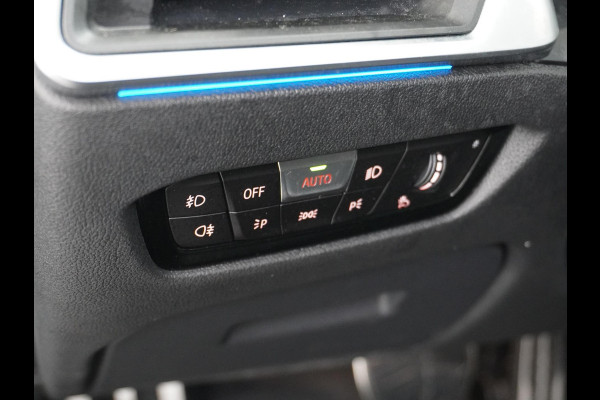 BMW 3 Serie Touring 330e High Executive M SPORT  DEALER ONDERHOUDEN | LASER LED | HRAMAN KARDON | PANORAMADAK BMW 3 Serie Touring 330e High Executive M SPORT  DEALER ONDERHOUDEN | LASER LED | HRAMAN KARDON | PANORAMADAK