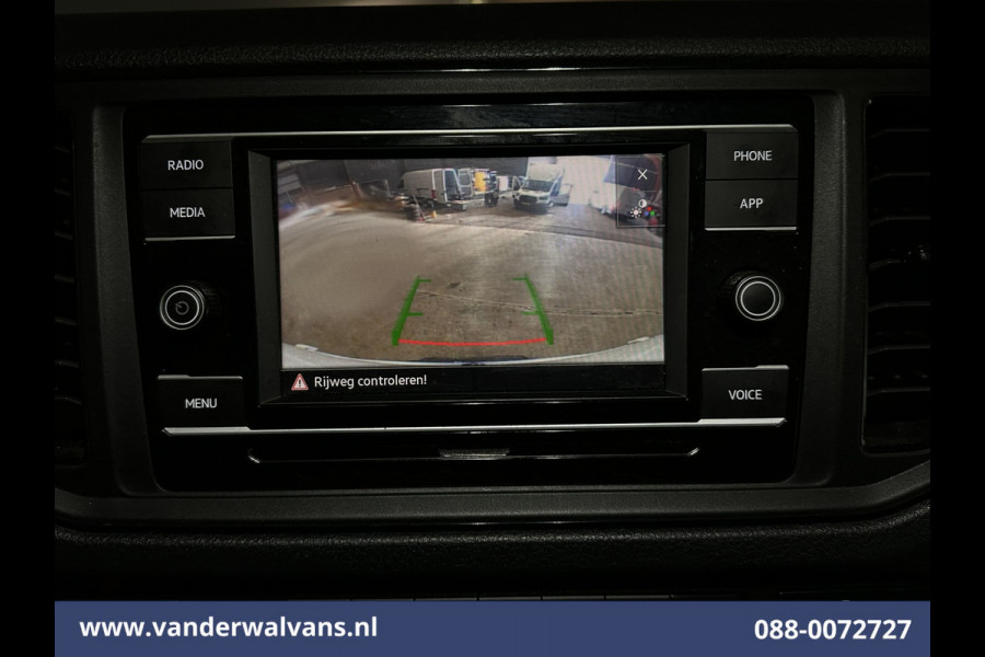 Volkswagen Crafter 2.0 TDI 141pk L3H3 L2H2 Euro6 Airco | Massagestoel | Camera | Apple Carplay | Cruisecontrol Android Auto, Chauffeursstoel