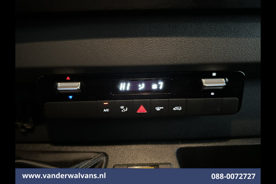 Mercedes-Benz Sprinter 316 CDI 163 pk L2H2 Euro6 Airco | 2800kg Trekhaak | Camera | Apple Carplay | Parkeersensoren inklapbare spiegels, standkachel, cruisecontrol, MBUX, Android auto Mercedes-Benz Sprinter 316 CDI 163 pk L2H2 Euro6 Airco | 2800kg Trekhaak | Camera | Apple Carplay | Parkeersensoren inklapbare spiegels, standkachel, cruisecontrol, MBUX, Android auto