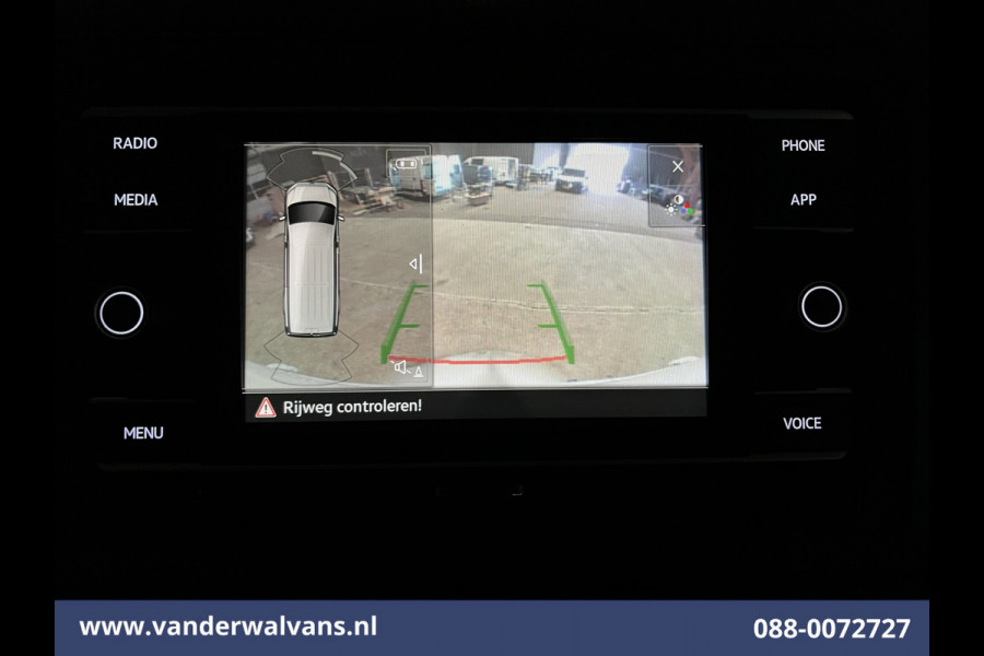 Volkswagen Crafter 2.0 TDI 141pk L4H3 L3H2 Euro6 Airco | Camera | Apple Carplay | Android Auto | Parkeersensoren Bijrijdersbank, 3000kg trekvermogen Volkswagen Crafter 2.0 TDI 141pk L4H3 L3H2 Euro6 Airco | Camera | Apple Carplay | Android Auto | Parkeersensoren Bijrijdersbank, 3000kg trekvermogen