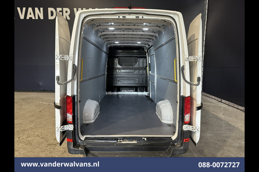 Volkswagen Crafter 2.0 TDI 141pk L4H3 L3H2 Euro6 Airco | Camera | Apple Carplay | Android Auto | Parkeersensoren Bijrijdersbank, 3000kg trekvermogen Volkswagen Crafter 2.0 TDI 141pk L4H3 L3H2 Euro6 Airco | Camera | Apple Carplay | Android Auto | Parkeersensoren Bijrijdersbank, 3000kg trekvermogen