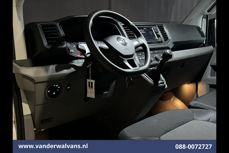 Volkswagen Crafter 2.0 TDI 141pk L4H3 L3H2 Euro6 Airco | Camera | Apple Carplay | Android Auto | Parkeersensoren Bijrijdersbank, 3000kg trekvermogen Volkswagen Crafter 2.0 TDI 141pk L4H3 L3H2 Euro6 Airco | Camera | Apple Carplay | Android Auto | Parkeersensoren Bijrijdersbank, 3000kg trekvermogen