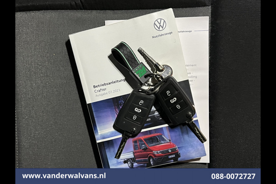 Volkswagen Crafter 2.0 TDI 141pk L4H3 L3H2 Euro6 Airco | Camera | Apple Carplay | Android Auto | Parkeersensoren Bijrijdersbank, 3000kg trekvermogen Volkswagen Crafter 2.0 TDI 141pk L4H3 L3H2 Euro6 Airco | Camera | Apple Carplay | Android Auto | Parkeersensoren Bijrijdersbank, 3000kg trekvermogen