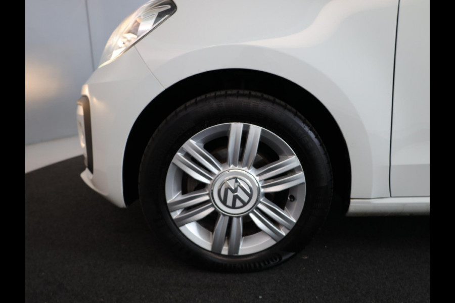 Volkswagen up! 1.0 BMT high up! 60 pk | Navigatie via App | Airco | Cruise control | Parkeersensoren achter |