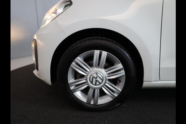 Volkswagen up! 1.0 BMT high up! 60 pk | Navigatie via App | Airco | Cruise control | Parkeersensoren achter |