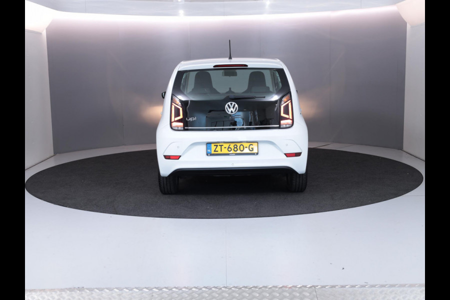 Volkswagen up! 1.0 BMT high up! 60 pk | Navigatie via App | Airco | Cruise control | Parkeersensoren achter |