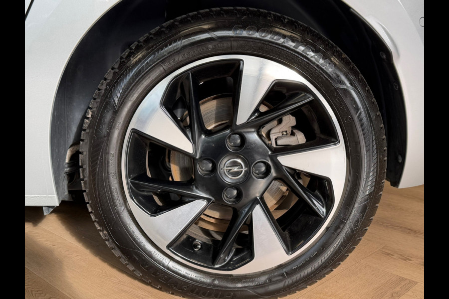 Opel CORSA-E Ultimate electrisch PANORAMADAK KEYLESS-GO CAMERA STOEL/ STUURVERWARMING DODEHOEKSENSOR Opel CORSA-E Ultimate electrisch PANORAMADAK KEYLESS-GO CAMERA STOEL/ STUURVERWARMING DODEHOEKSENSOR