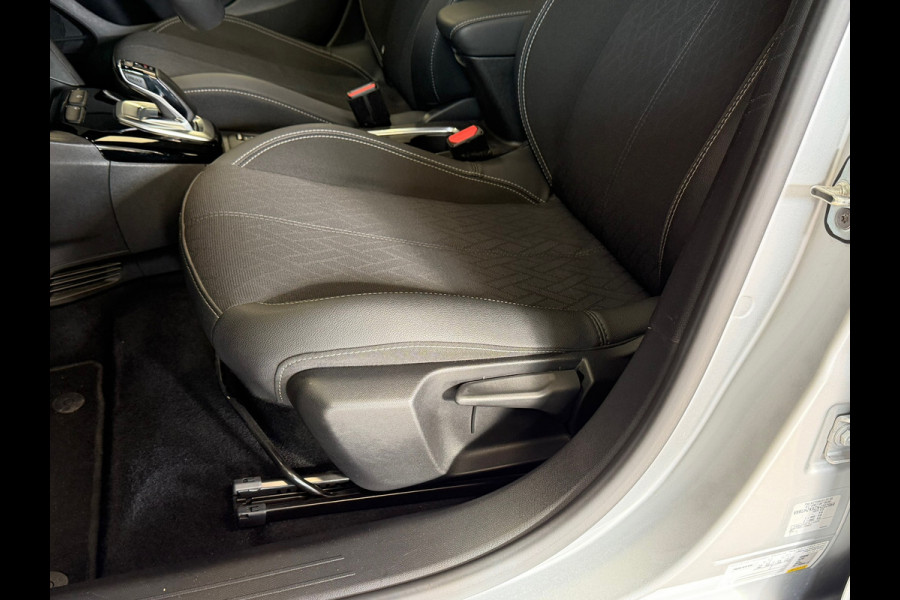 Opel CORSA-E Ultimate electrisch PANORAMADAK KEYLESS-GO CAMERA STOEL/ STUURVERWARMING DODEHOEKSENSOR Opel CORSA-E Ultimate electrisch PANORAMADAK KEYLESS-GO CAMERA STOEL/ STUURVERWARMING DODEHOEKSENSOR