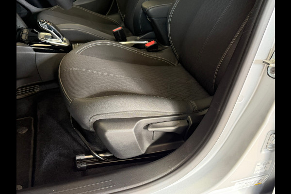 Opel CORSA-E Ultimate electrisch PANORAMADAK KEYLESS-GO CAMERA STOEL/ STUURVERWARMING DODEHOEKSENSOR Opel CORSA-E Ultimate electrisch PANORAMADAK KEYLESS-GO CAMERA STOEL/ STUURVERWARMING DODEHOEKSENSOR