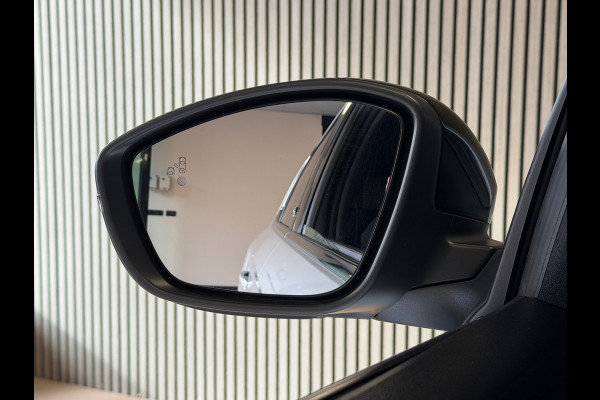 Opel CORSA-E Ultimate electrisch PANORAMADAK KEYLESS-GO CAMERA STOEL/ STUURVERWARMING DODEHOEKSENSOR Opel CORSA-E Ultimate electrisch PANORAMADAK KEYLESS-GO CAMERA STOEL/ STUURVERWARMING DODEHOEKSENSOR