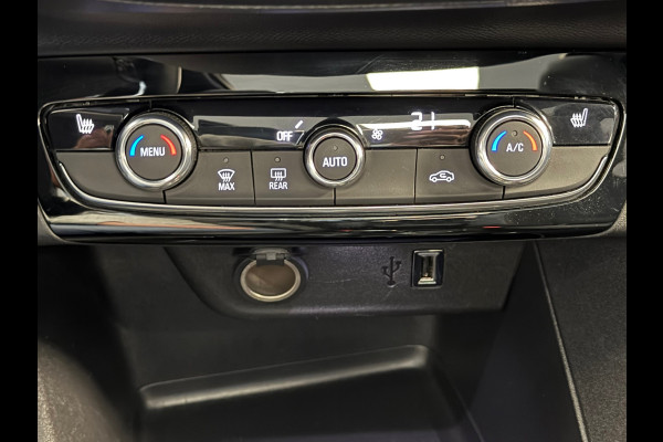 Opel CORSA-E Ultimate electrisch PANORAMADAK KEYLESS-GO CAMERA STOEL/ STUURVERWARMING DODEHOEKSENSOR Opel CORSA-E Ultimate electrisch PANORAMADAK KEYLESS-GO CAMERA STOEL/ STUURVERWARMING DODEHOEKSENSOR