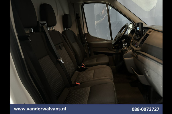 Ford Transit 2.0 TDCI 131pk L3H2 Euro6 Airco | Camera | Navigatie | Apple Carplay | Stoelverwarming Cruisecontrol, Android auto, Verwarmde voorruit, Parkeersensoren, Bijrijdersbank, 2500kg trekvermogen